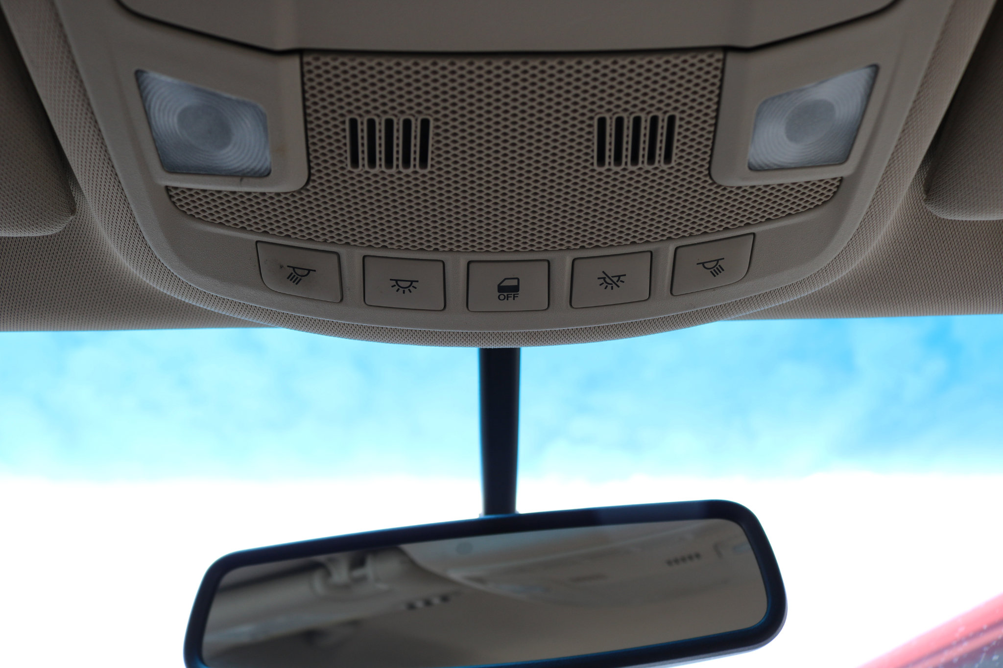 Used 2016 Lincoln MKZ image 27