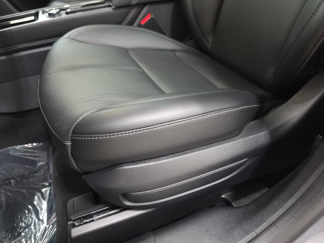 Used 2025 Lincoln Corsair AWD w/ Equipment Group 101A image 26