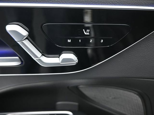 Used 2024 Mercedes-Benz C 300 Sedan image 21