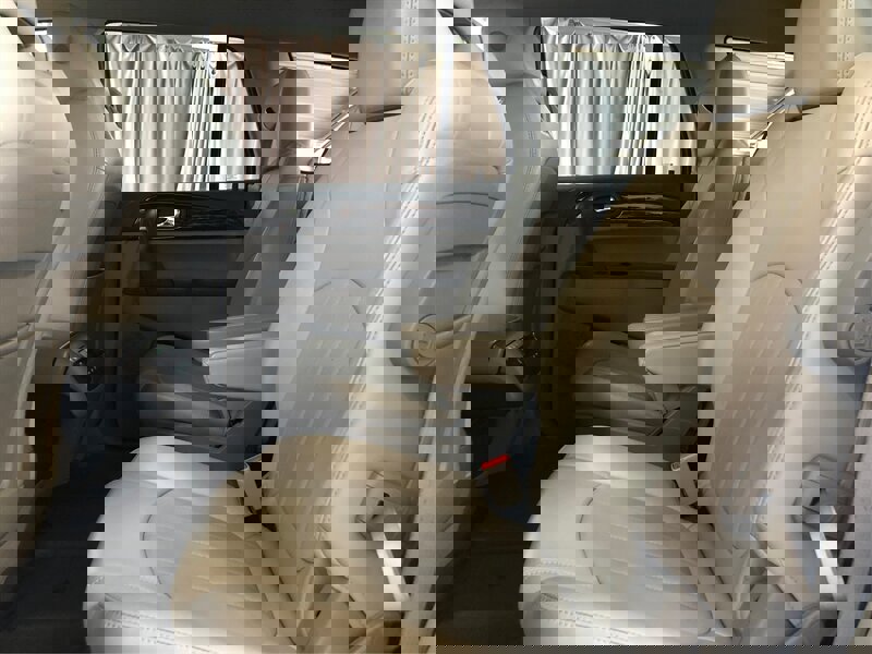 Used 2013 Buick Enclave Leather image 10