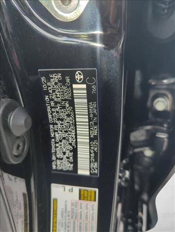 Used 2026 Toyota Corolla SE FWD image 2