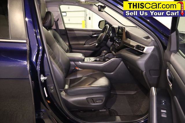 Used 2023 Toyota Highlander XLE image 30