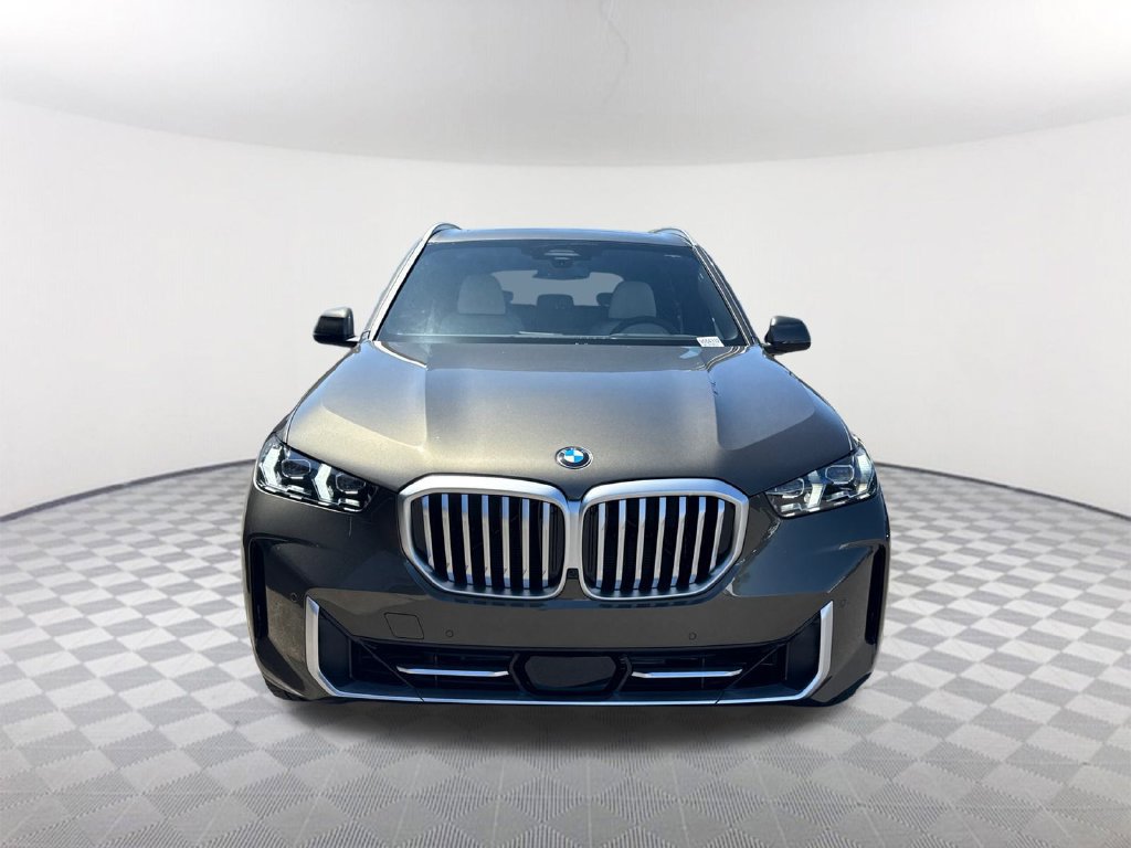New 2026 BMW X5 xDrive40i w/ Premium Package AWD/4WD image 2