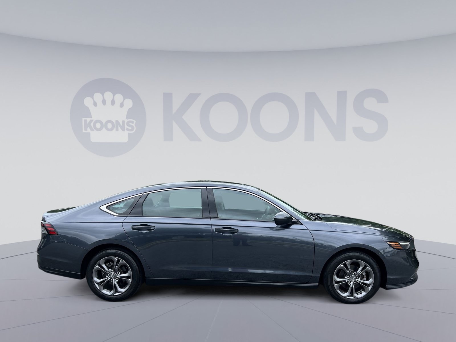 Used 2023 Honda Accord EX image 8