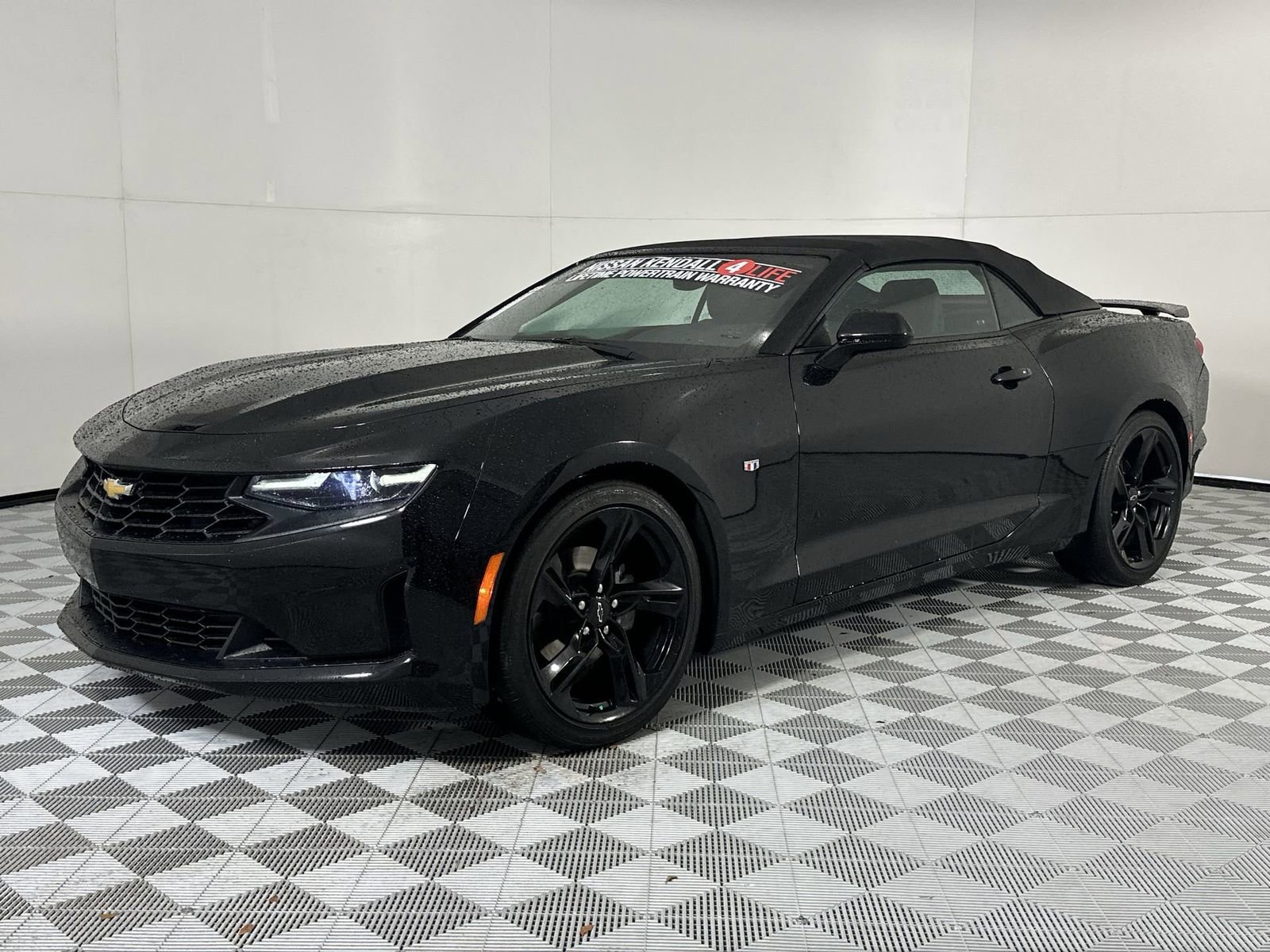 Used 2023 Chevrolet Camaro LT RWD image 4
