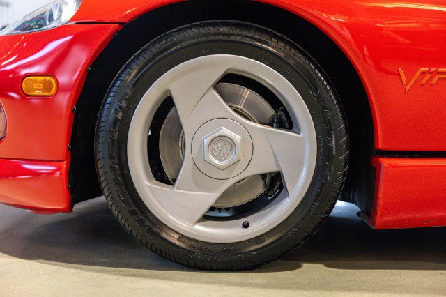Used 1993 Dodge Viper RT/10 RWD image 27