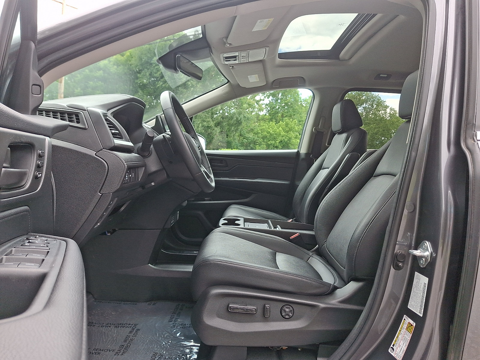 Used 2025 Honda Odyssey EX-L image 13