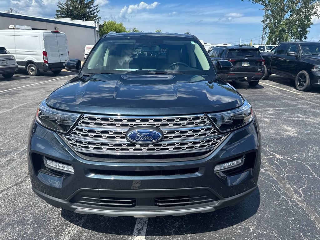 Used 2023 Ford Explorer Limited w/ Equipment Group 301A AWD/4WD image 9
