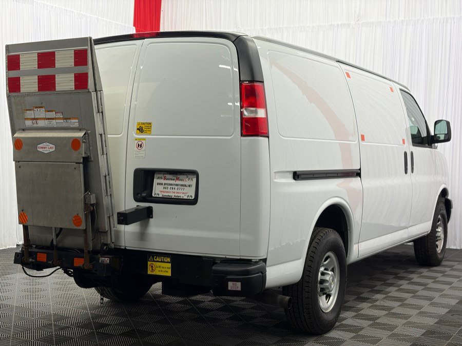 Used 2021 Chevrolet Express 3500 w/ Driver Convenience Package RWD image 8