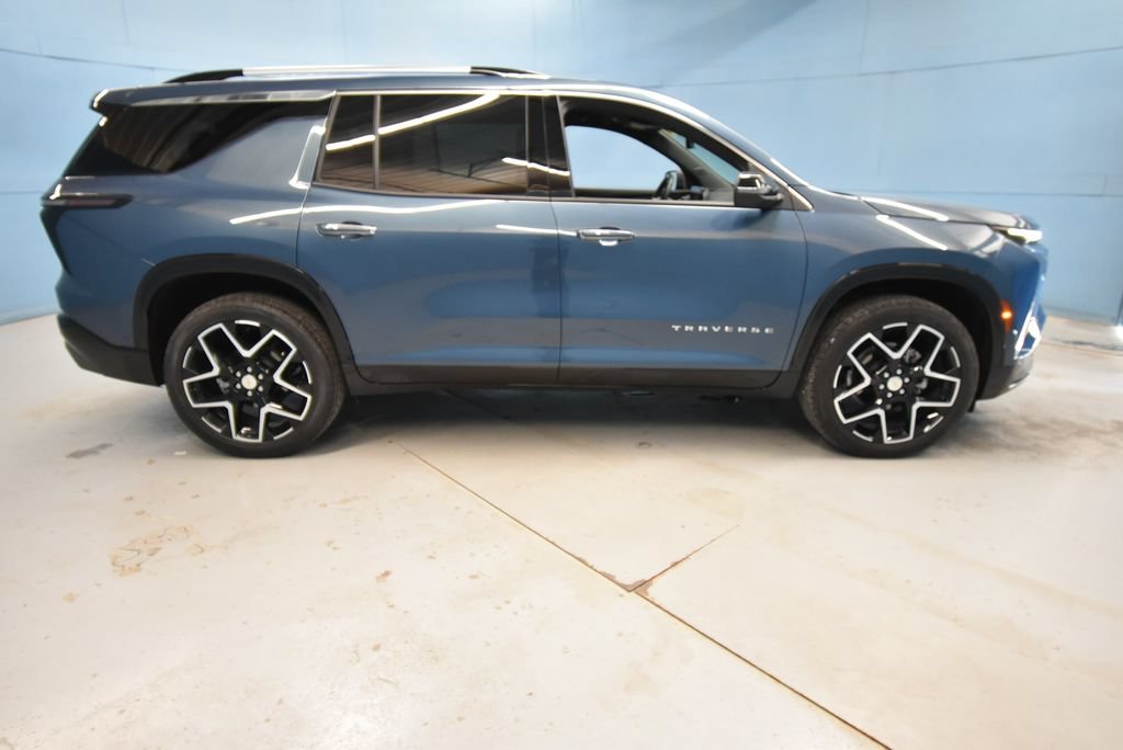 Used 2026 Chevrolet Traverse High Country w/ LPO, Floor Liner Package FWD image 38