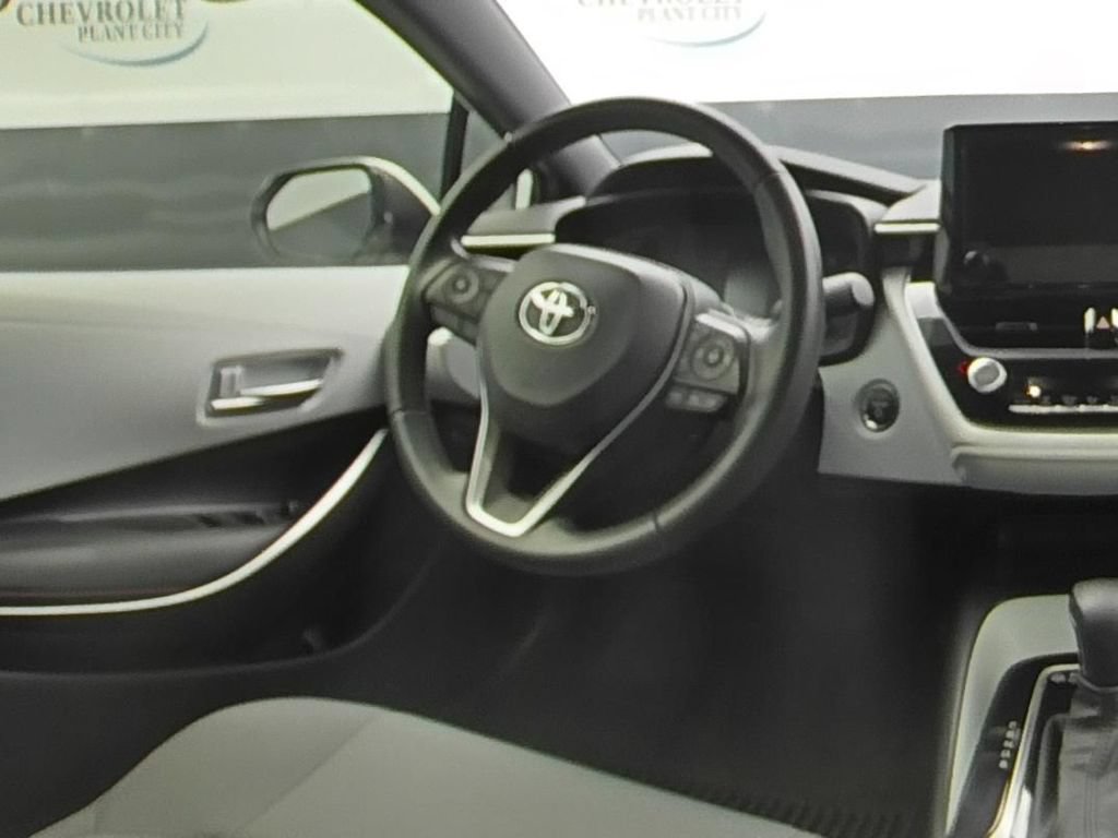 Used 2025 Toyota Corolla SE FWD image 16