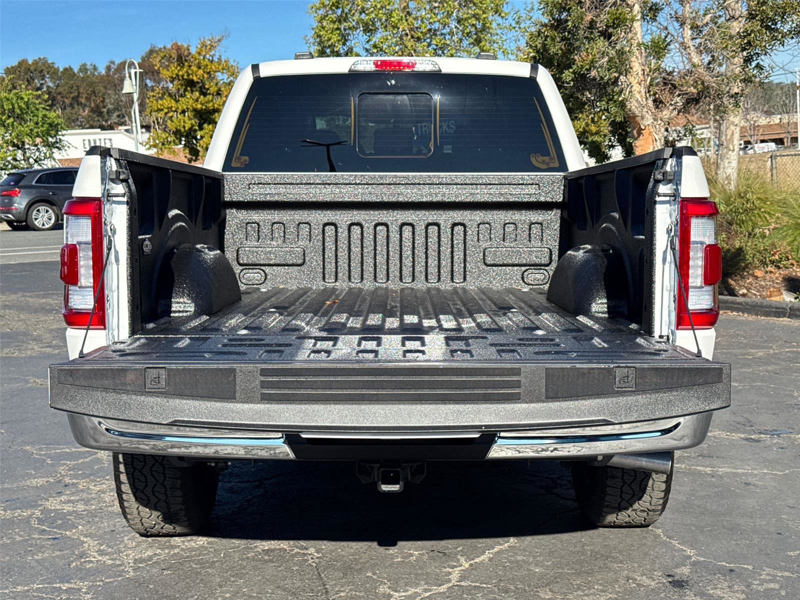 Used 2022 Ford F150 Lariat w/ Equipment Group 501A Mid image 13