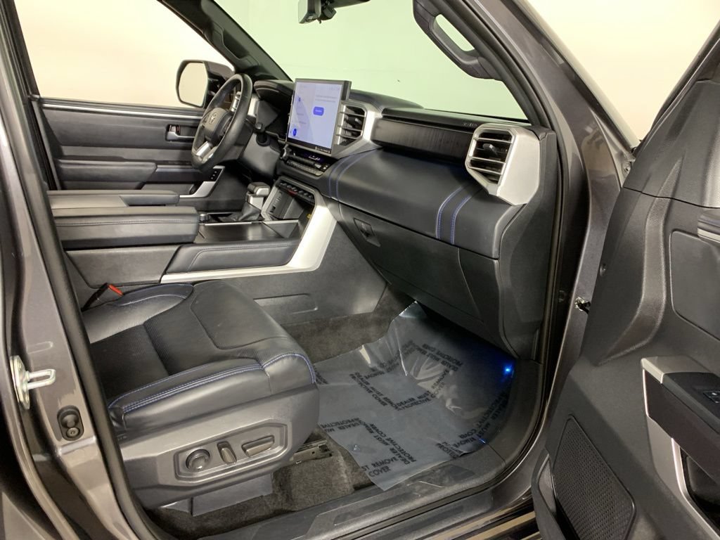 Used 2023 Toyota Sequoia Platinum AWD/4WD image 45