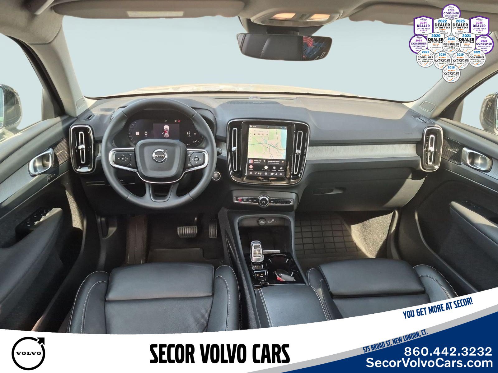 Used 2024 Volvo XC40 B5 Plus w/ Climate Package AWD/4WD image 14