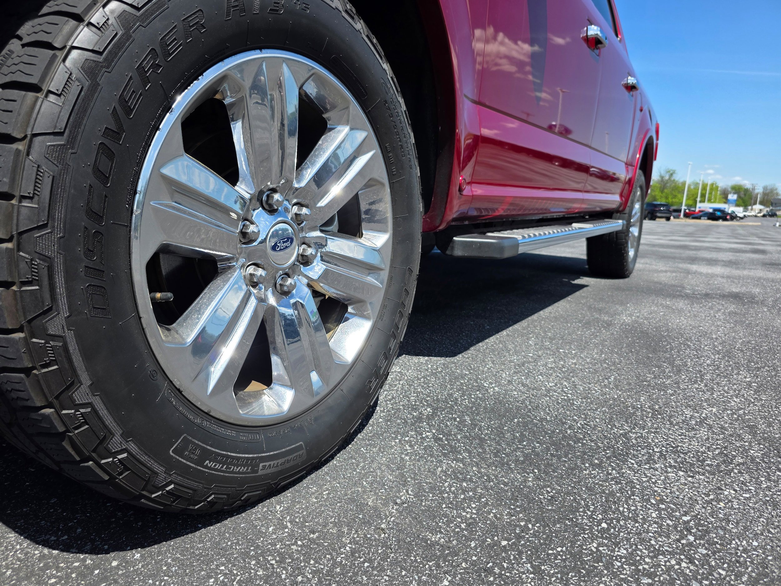 Certified 2018 Ford F150 Lariat w/ Equipment Group 502A Luxury AWD/4WD image 19