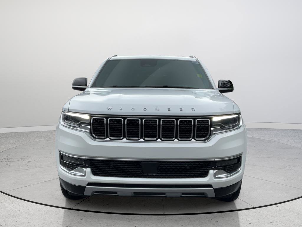 Used 2023 Jeep Wagoneer L Series II RWD image 4