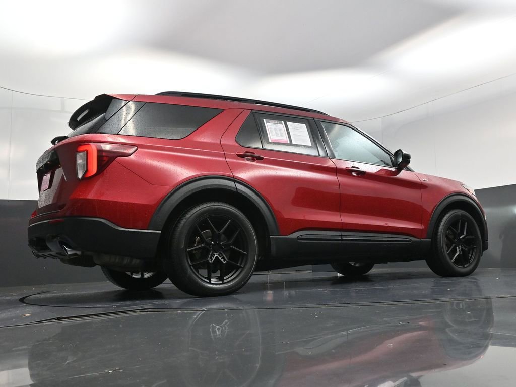 Used 2023 Ford Explorer ST-Line w/ Class IV Trailer Tow Package RWD image 20