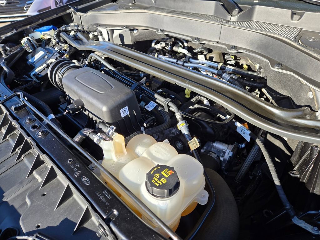 Used 2023 Ford Explorer Limited image 23