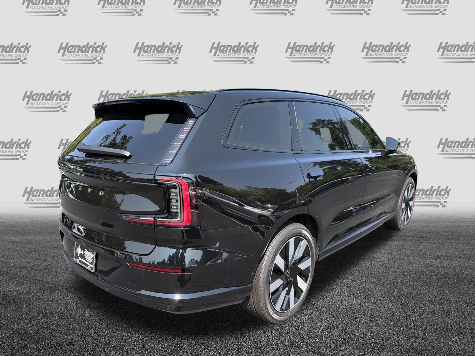 New 2026 Volvo EX90 Ultra AWD/4WD image 9