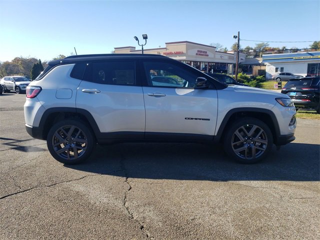 New 2026 Jeep Compass Limited w/ Sun, Sound & Navigation Group image 16