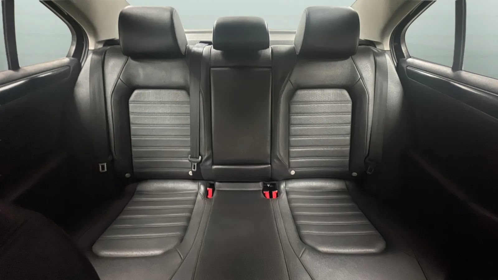 Used 2015 Volkswagen Jetta SEL FWD image 18