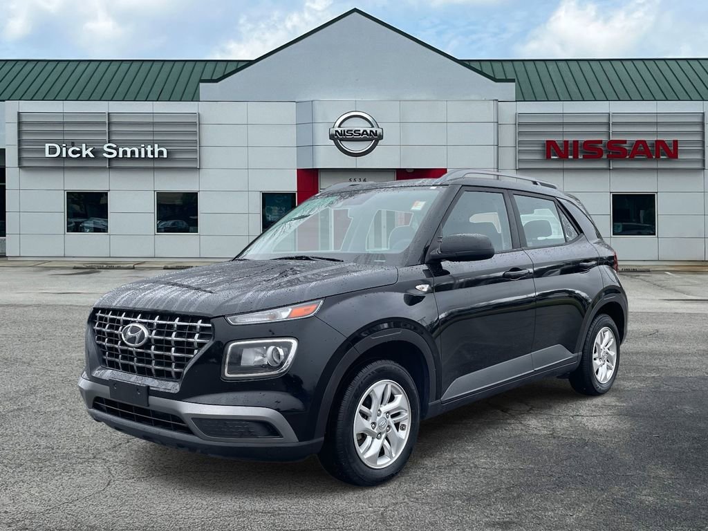 Used 2020 Hyundai Venue SEL image 3