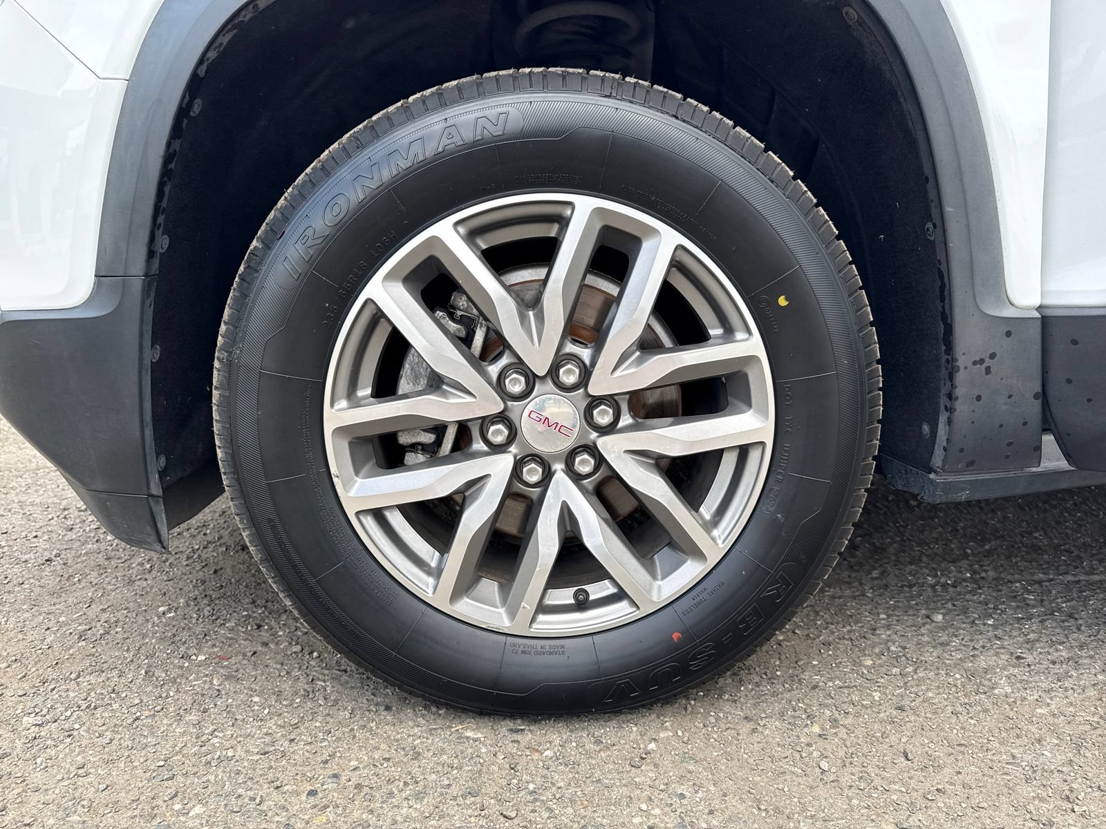 Used 2019 GMC Acadia SLE FWD image 27