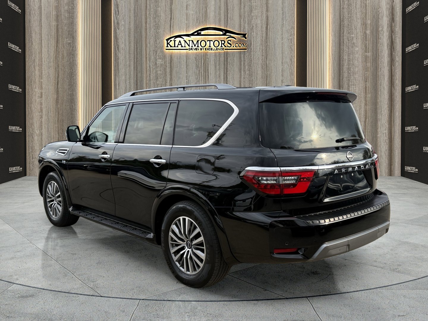 Used 2021 Nissan Armada SV w/ SV Appearance Package image 5