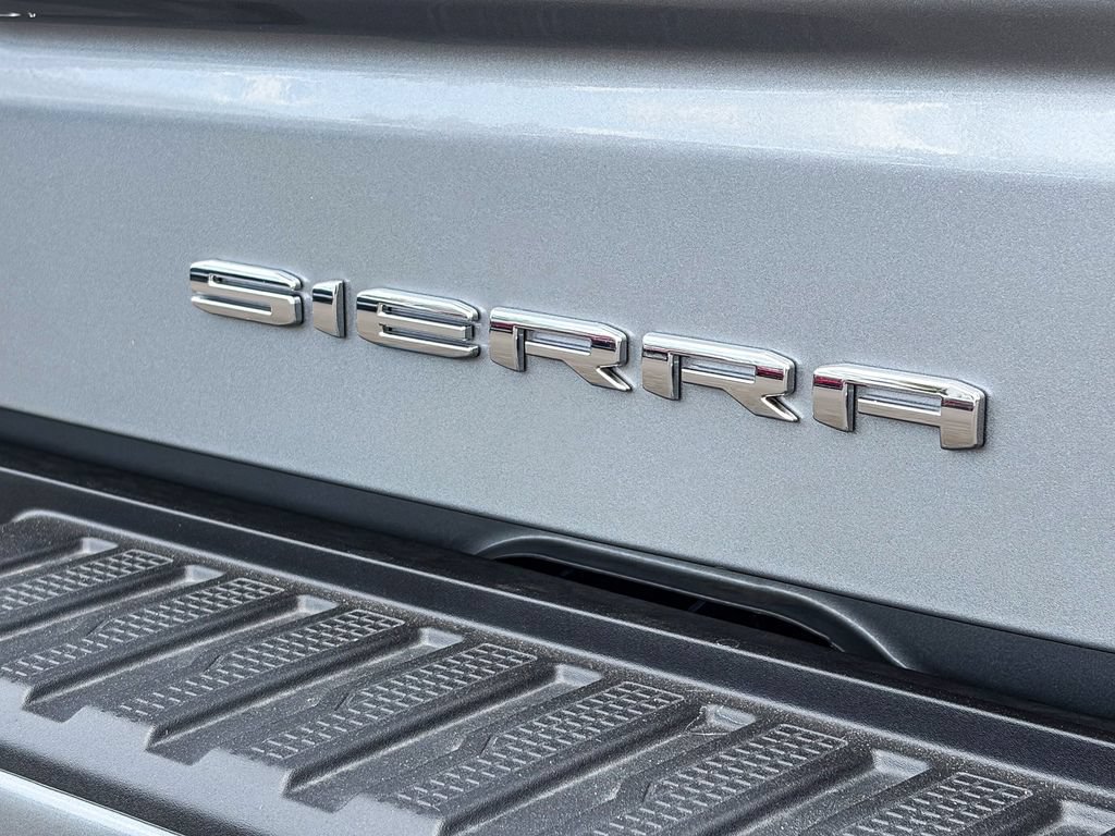 Certified 2025 GMC Sierra 1500 Denali w/ Technology Package AWD/4WD image 11