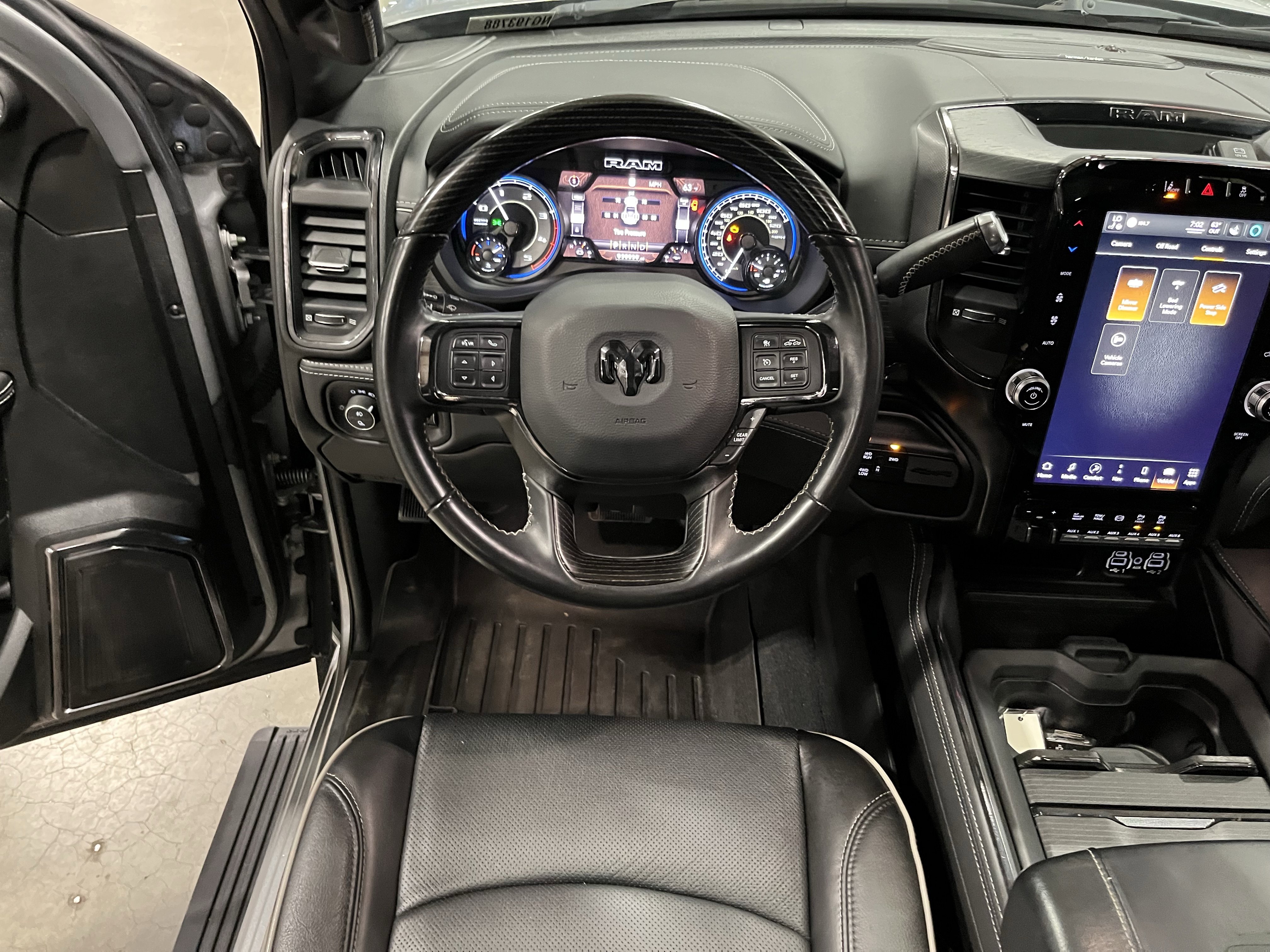 Used 2022 RAM 3500 Limited image 14