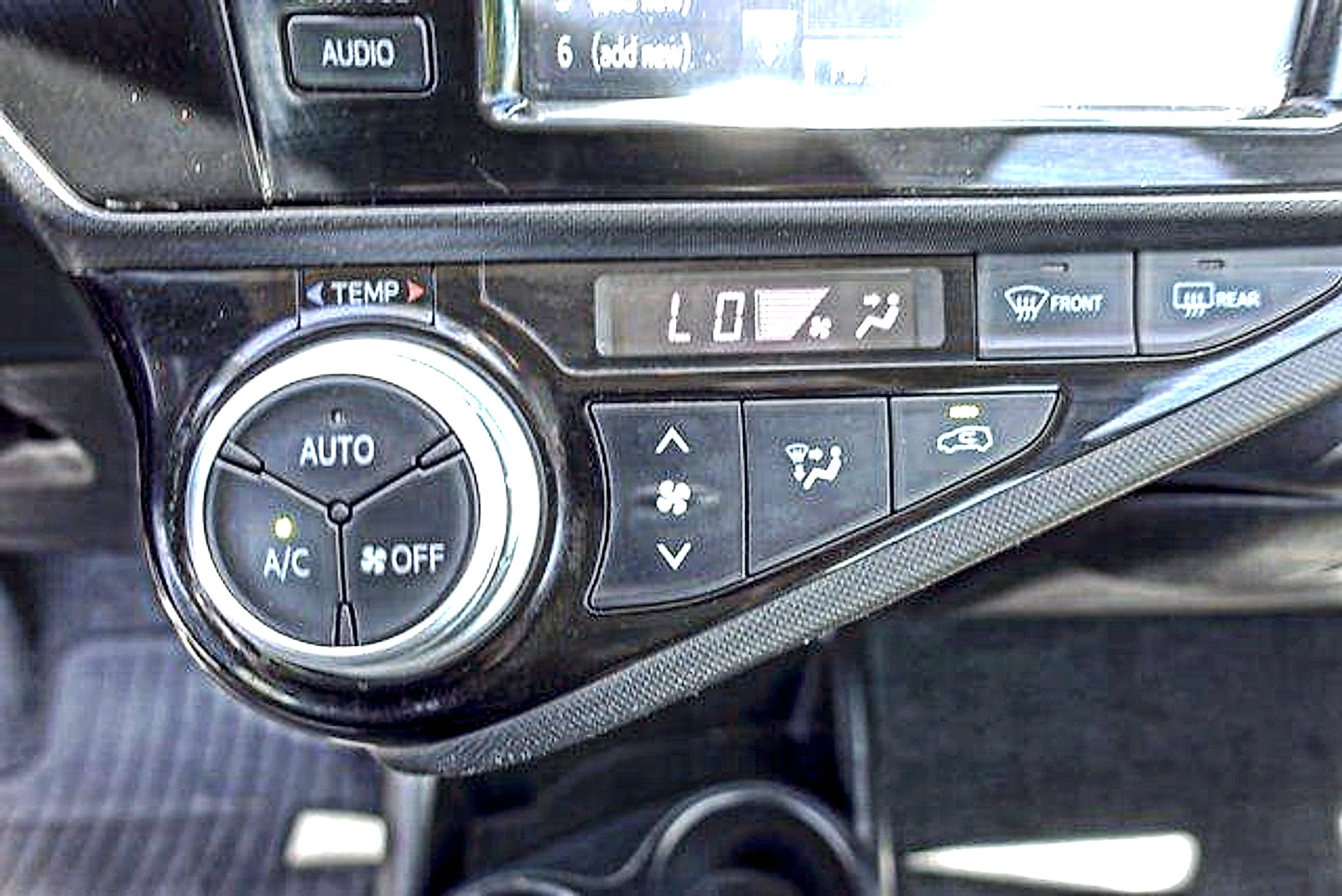 Used 2015 Toyota Prius C Two FWD image 22