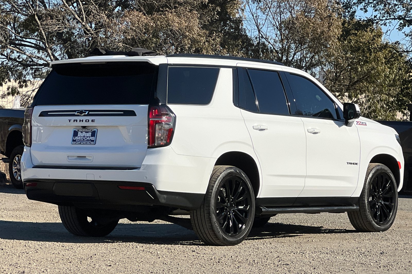 Used 2023 Chevrolet Tahoe Z71 w/ Luxury Package AWD/4WD image 4