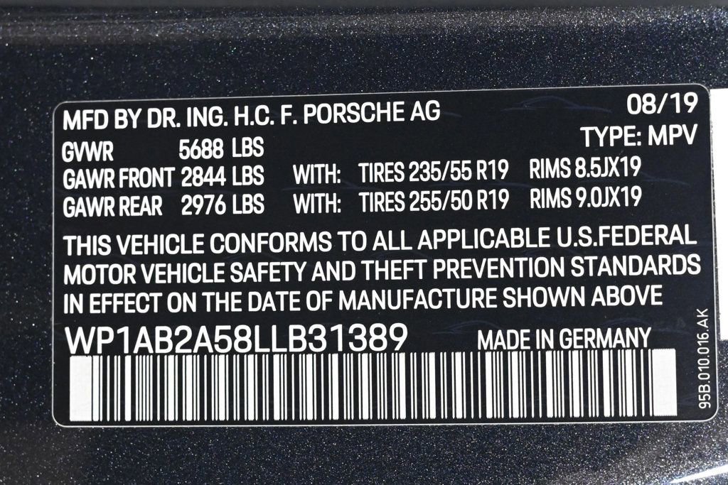 Used 2020 Porsche Macan S image 28