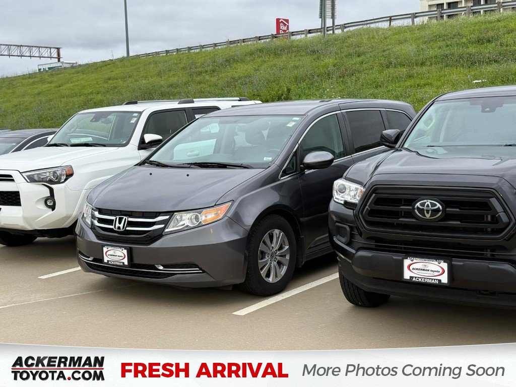Used 2017 Honda Odyssey EX image 1