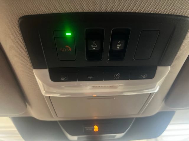 Used 2023 Nissan Pathfinder Platinum AWD/4WD image 17