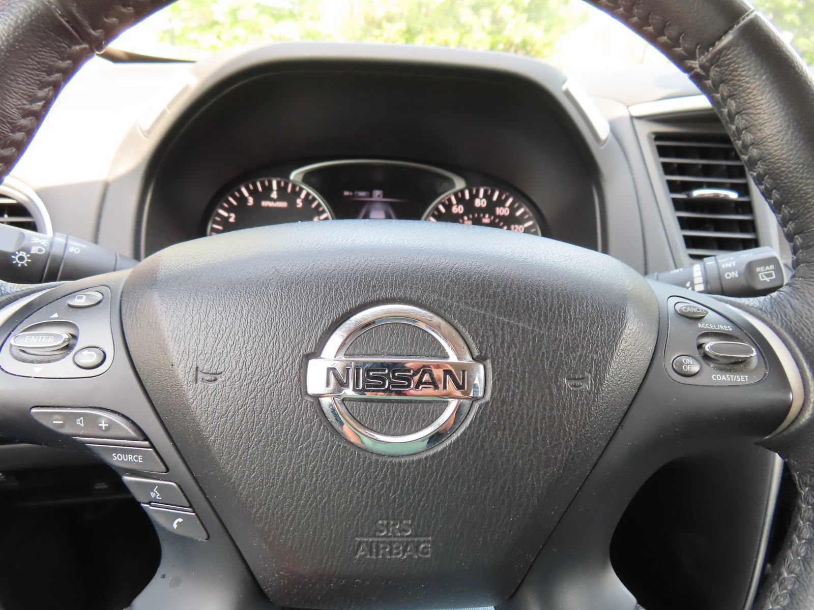 Used 2018 Nissan Pathfinder SV AWD/4WD image 20