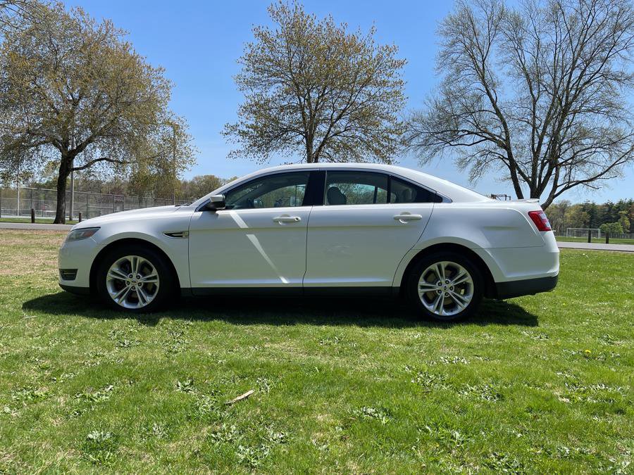 Used 2014 Ford Taurus SEL w/ Equipment Group 201A image 13