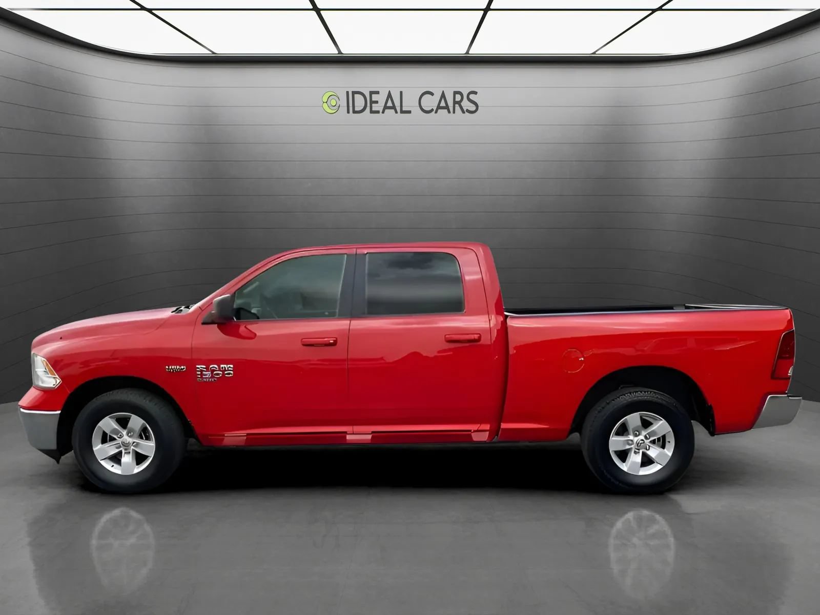 Used 2020 RAM 1500 Classic SLT RWD image 8