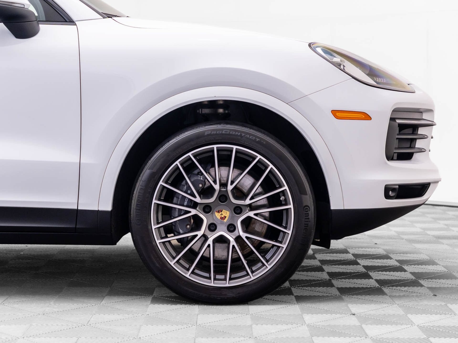 Certified 2022 Porsche Cayenne AWD/4WD image 38