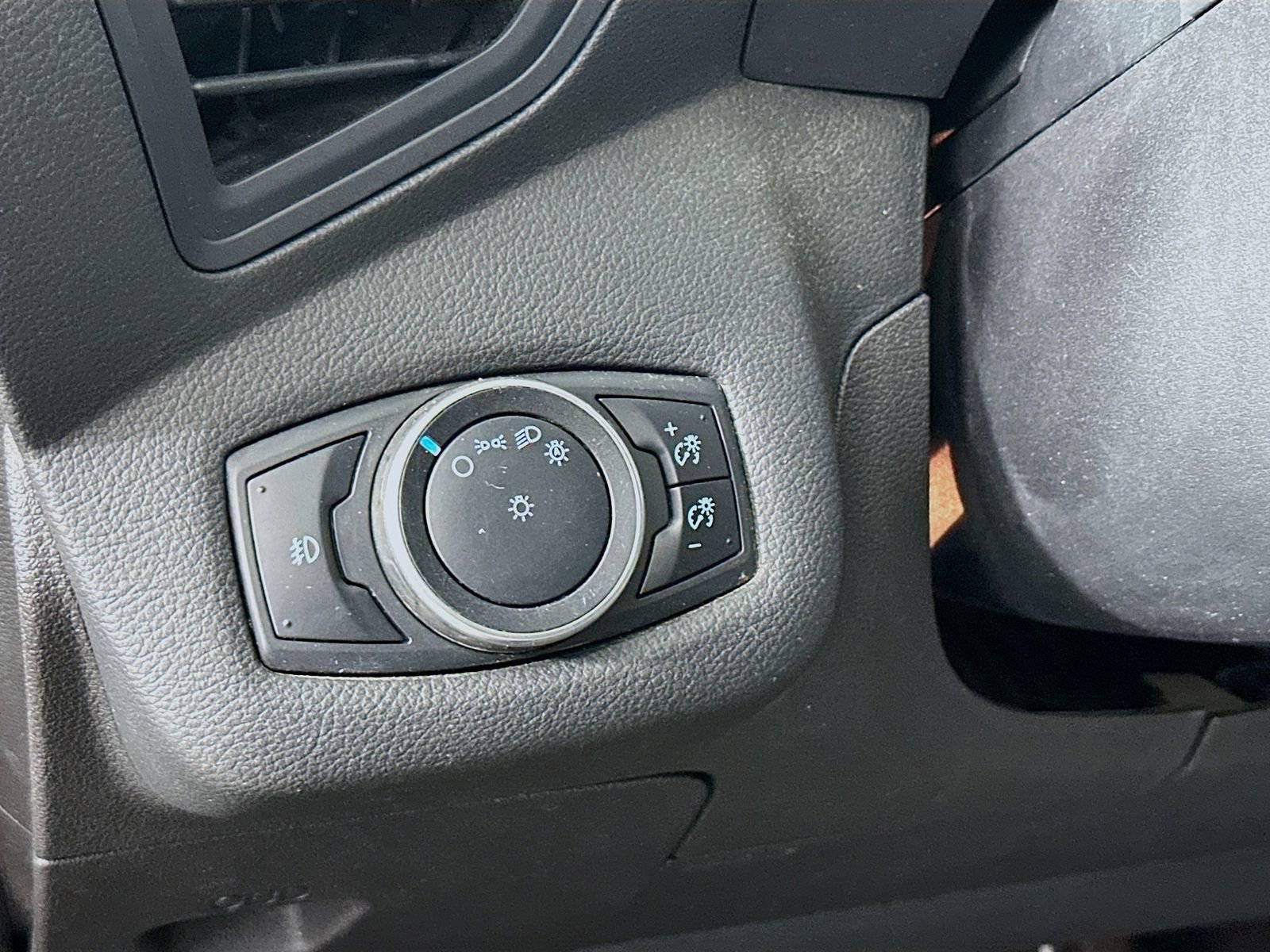 Used 2016 Ford Escape SE w/ Equipment Group 201A image 11