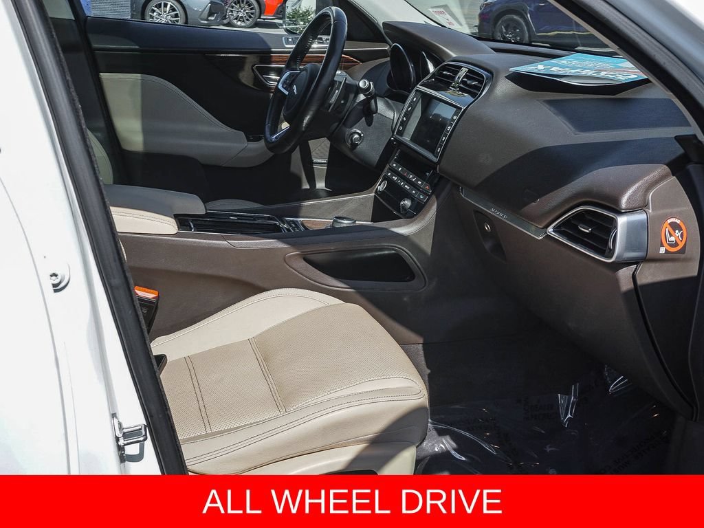 Used 2018 Jaguar F-PACE Prestige AWD/4WD image 12