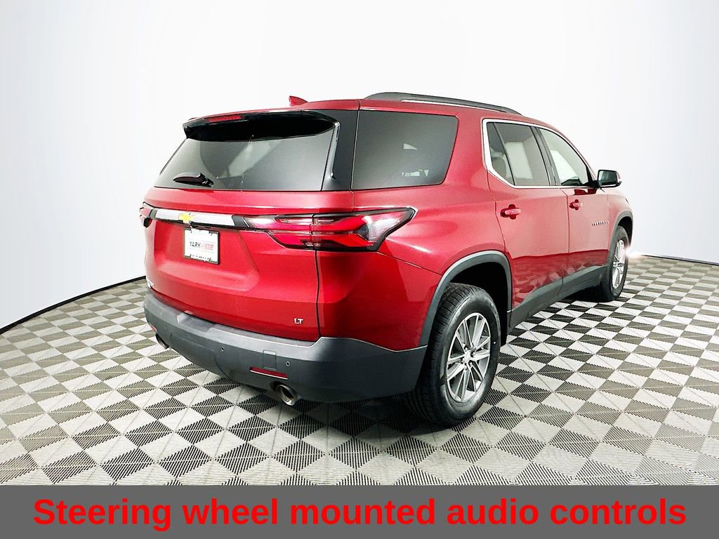 Used 2023 Chevrolet Traverse LT image 11