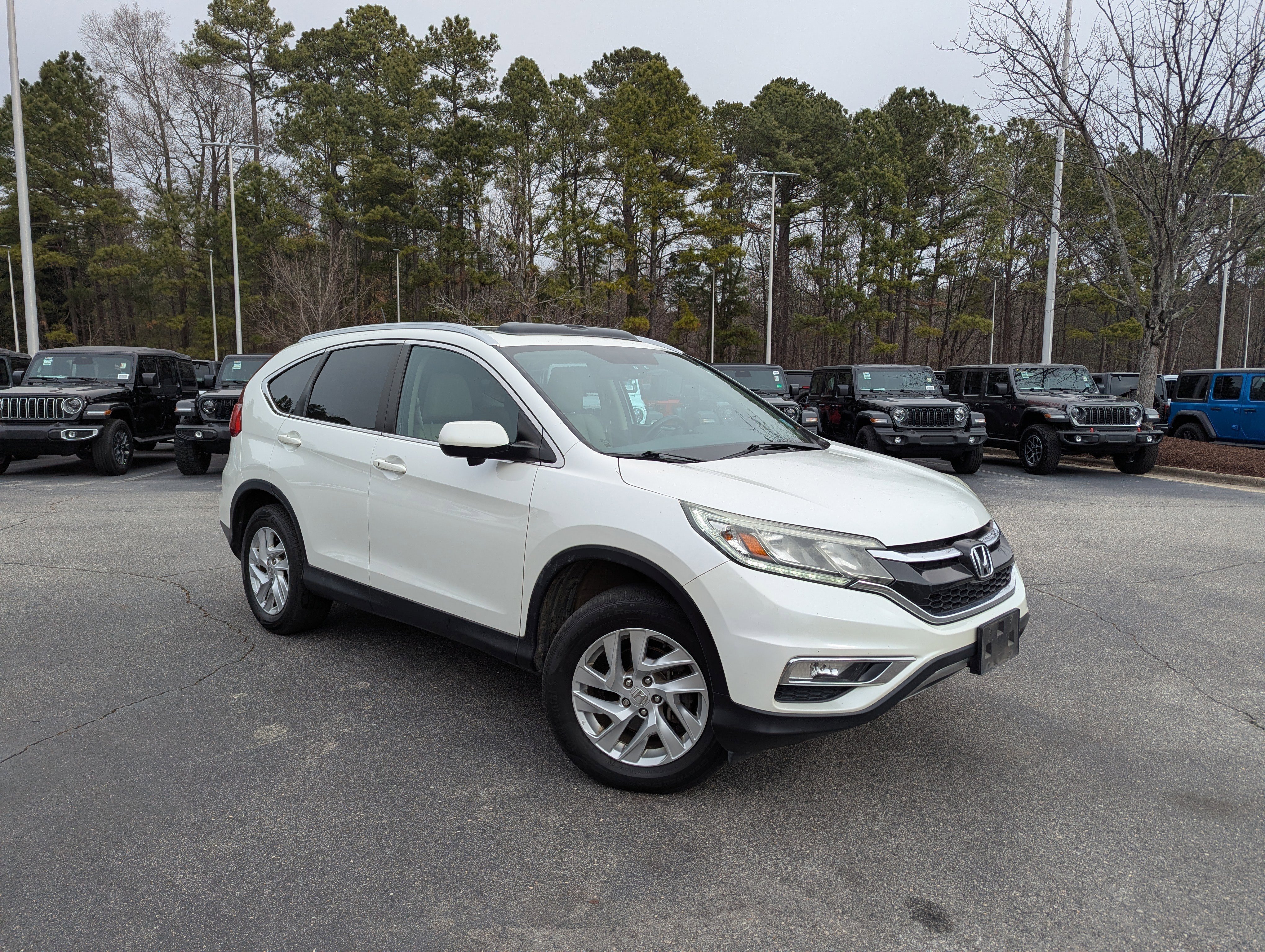 Used 2016 Honda CR-V EX-L image 3