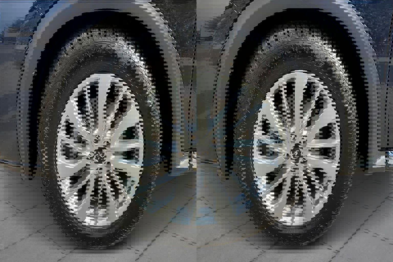 Used 2024 INFINITI QX50 Luxe image 10