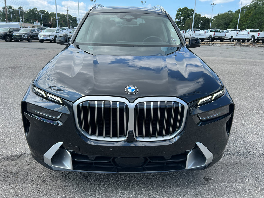 Used 2026 BMW X7 xDrive40i AWD/4WD image 3