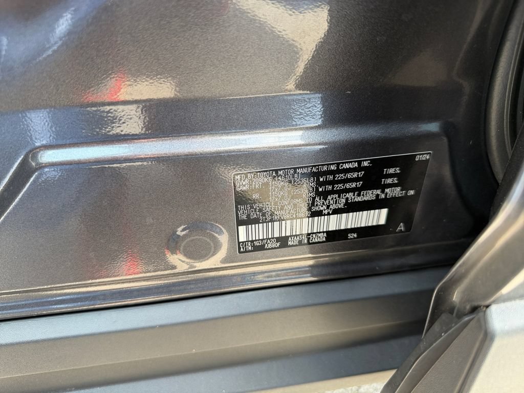 Used 2024 Toyota RAV4 XLE w/ Convenience Package AWD/4WD image 30