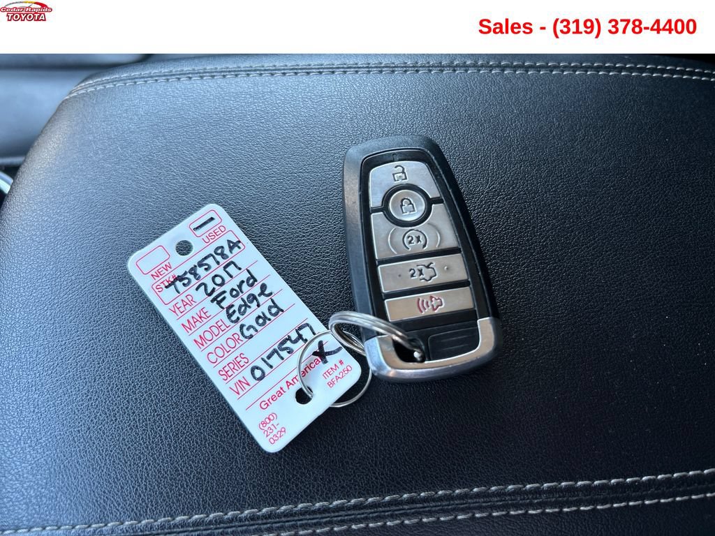 Used 2017 Ford Edge Titanium w/ Technology Package FWD image 26