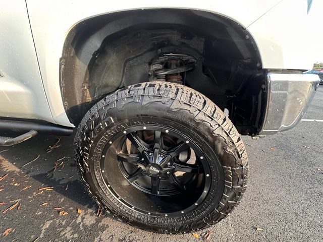 Used 2019 Toyota Tundra Limited w/ Limited Premium Package AWD/4WD image 12