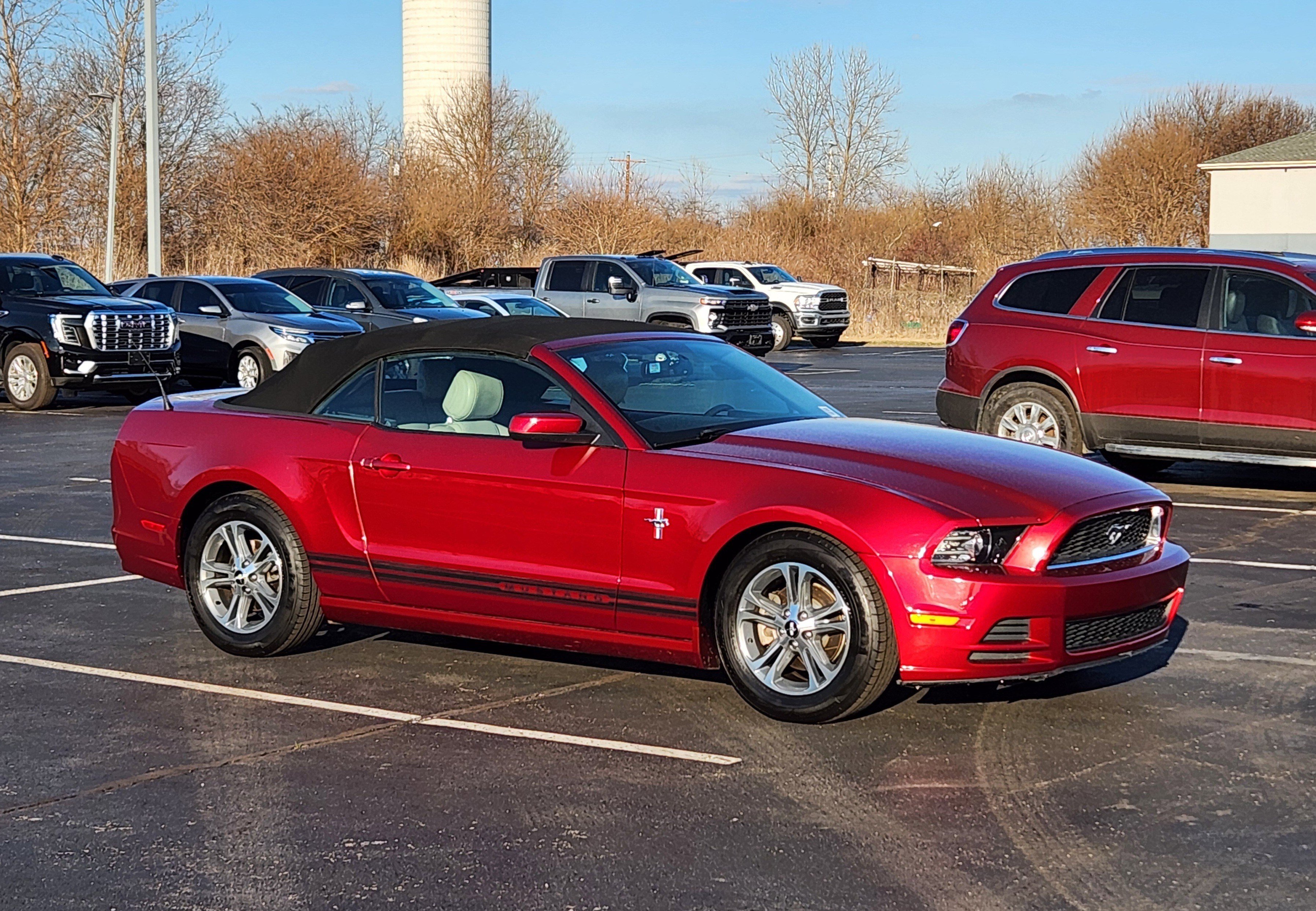 Used 2014 Ford Mustang Premium image 9