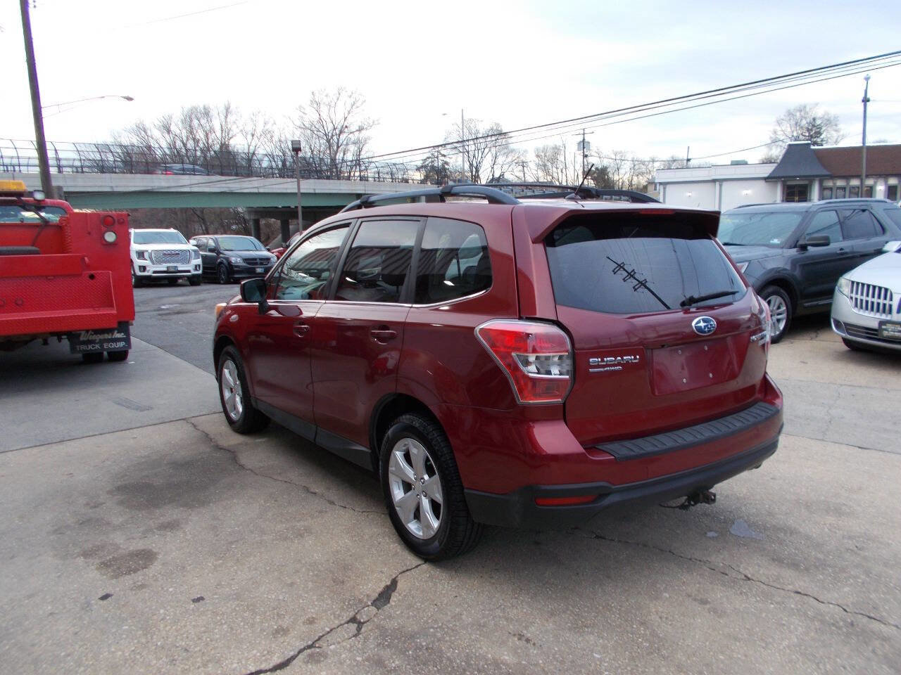 Used 2014 Subaru Forester 2.5i Limited AWD/4WD image 5